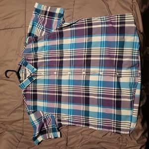 Short sleeve button down